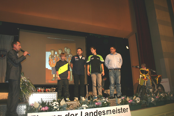 Meisterfeier 2011Team1jpg